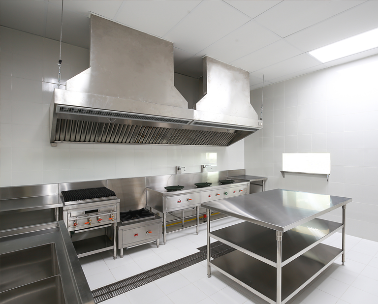 Commercial kitchen